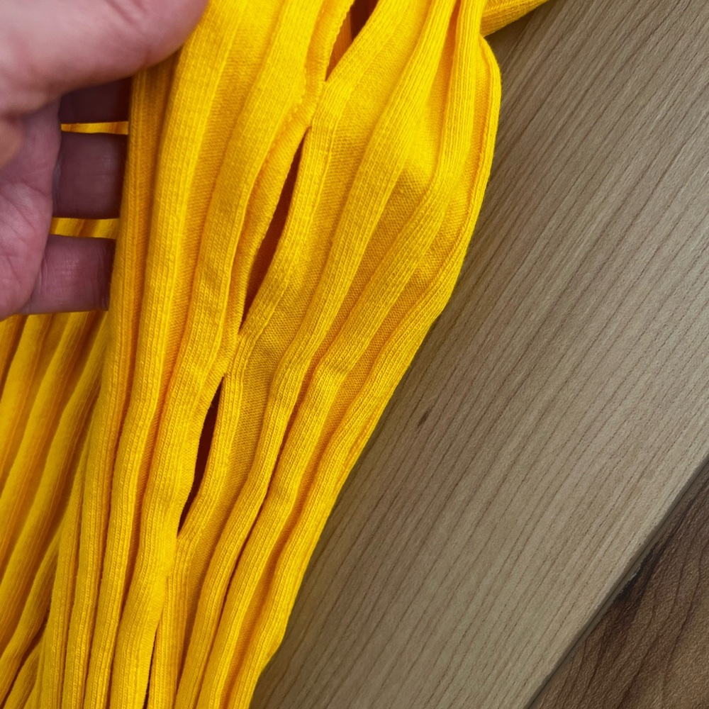 Cotton citizen yellow midi-skirt with cutouts in yellow XS - Picture 2 of 5
